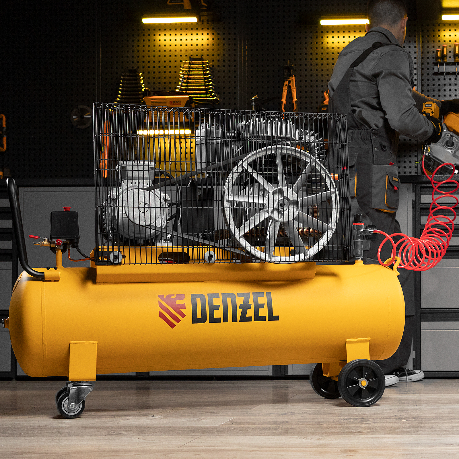 Поршневой компрессор DENZEL BCI4000-T/100