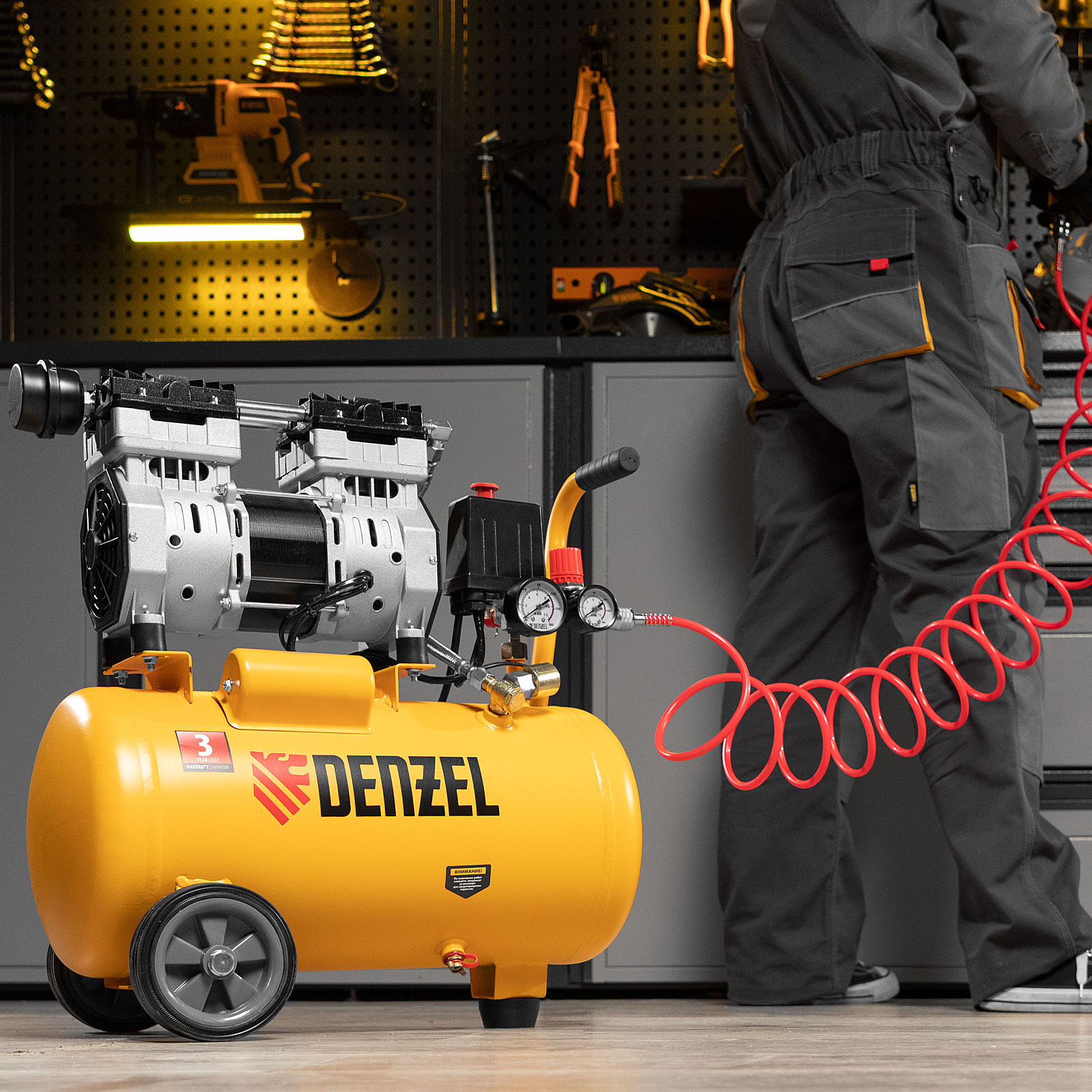 Поршневой компрессор DENZEL DLS950/24