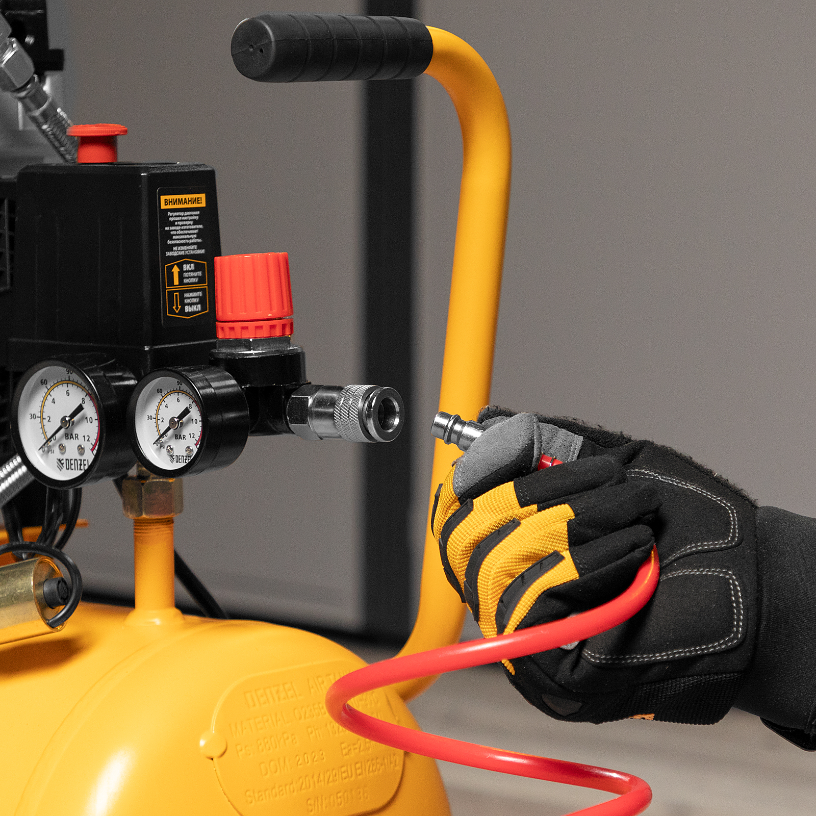 Поршневой компрессор DENZEL DLS950/24