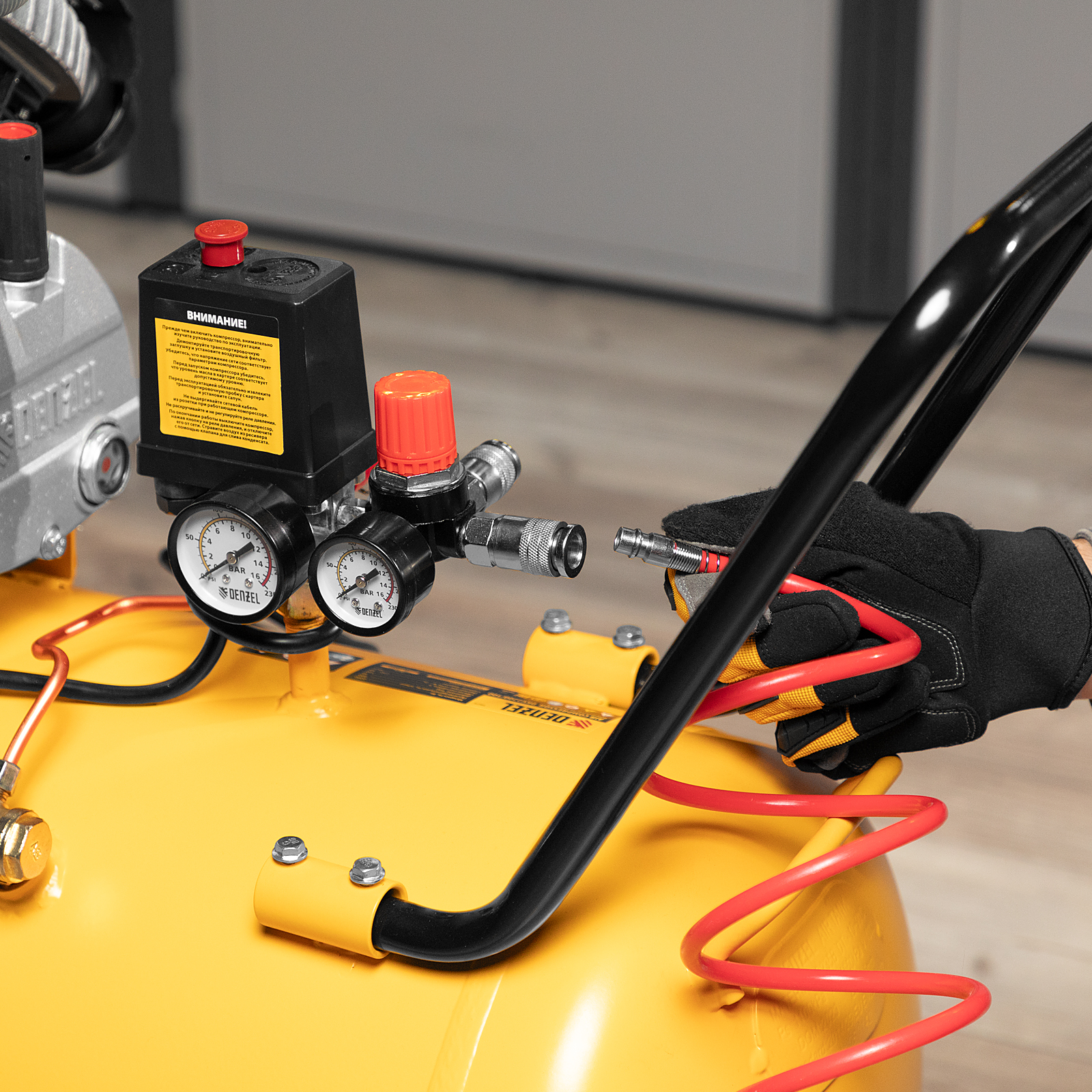 Поршневой компрессор DENZEL DKV2200/100