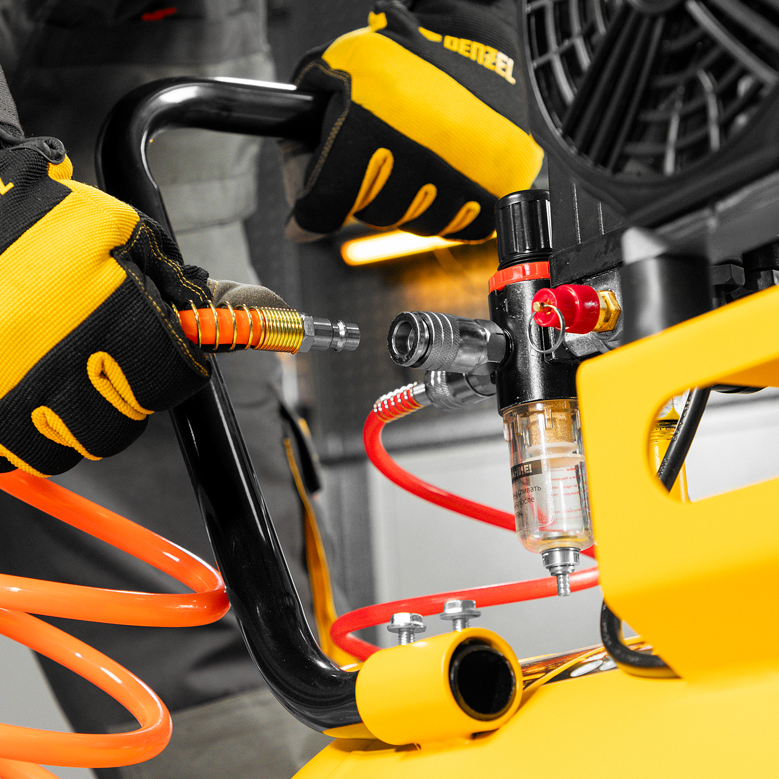 Поршневой компрессор DENZEL DLS 3300/100