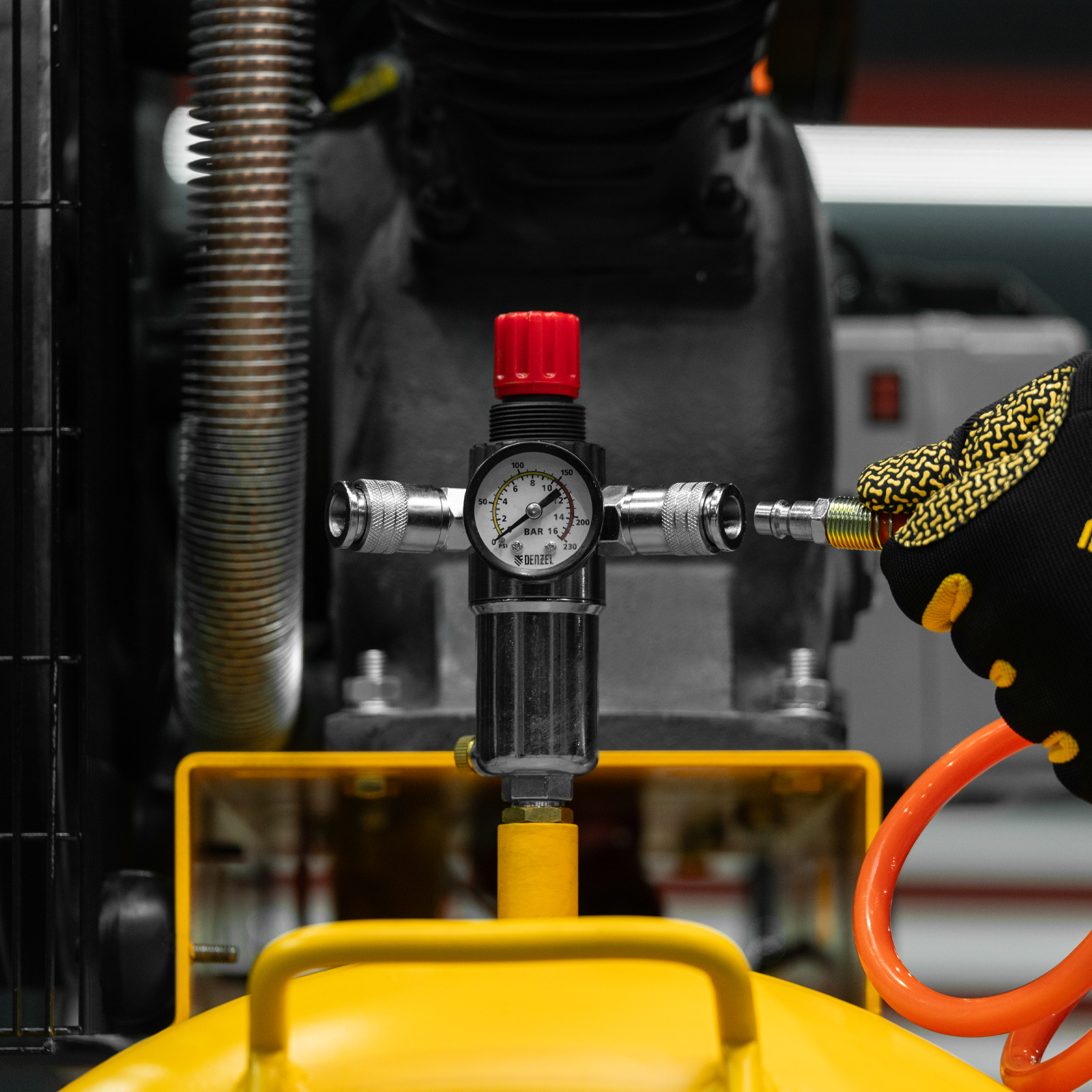 Поршневой компрессор DENZEL BCV 4000-T/200