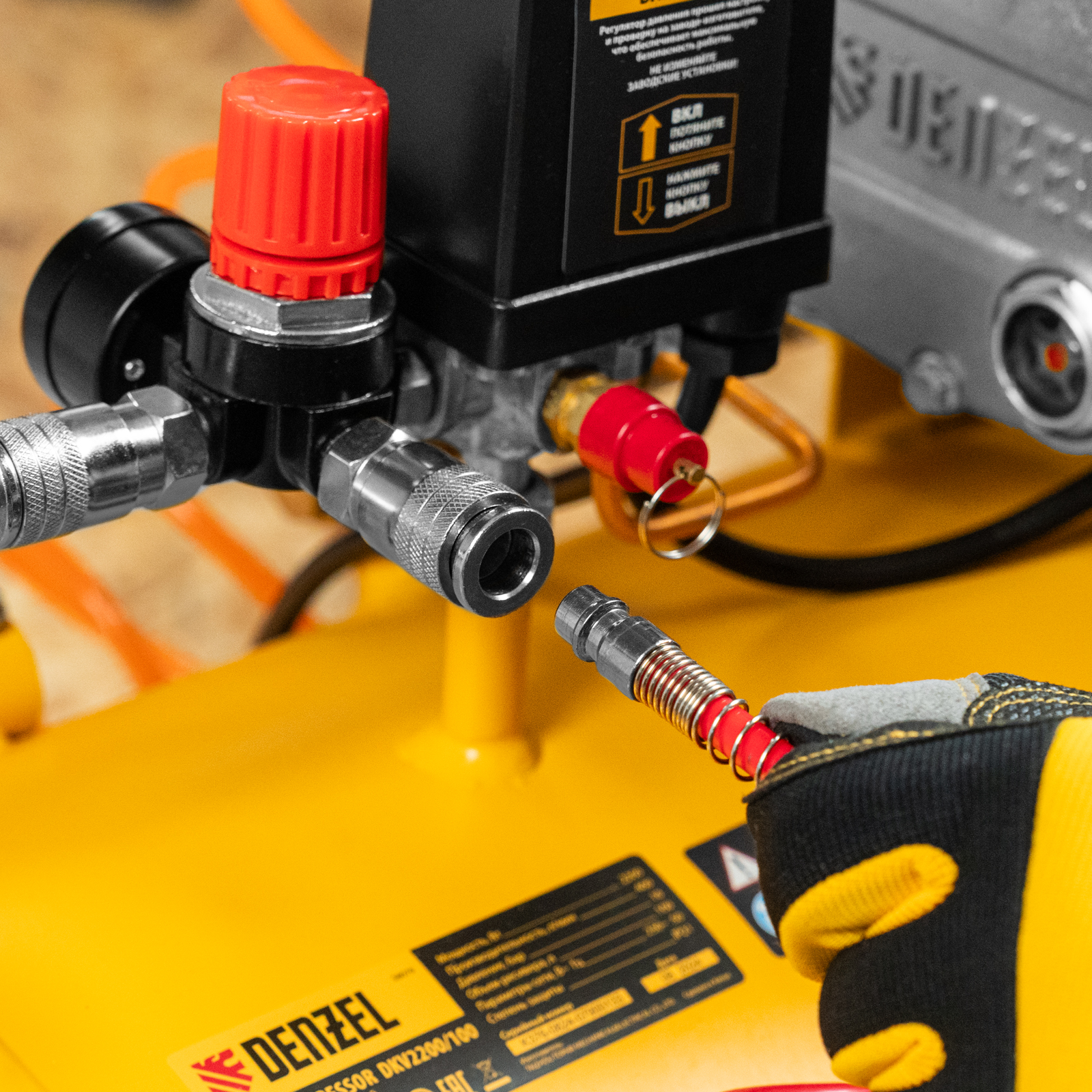 Поршневой компрессор DENZEL DKV2200/100